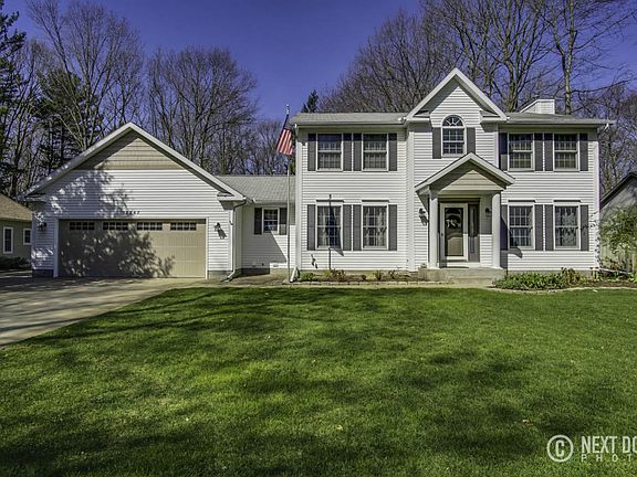 2nd image of 13547 Forest Park Dr