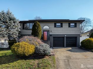 36 Finch St, Metuchen, NJ 08840
