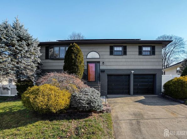 36 Finch St