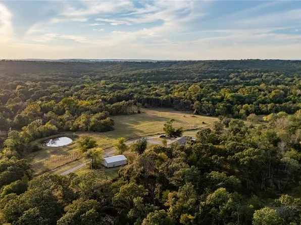 6950 E 135th Rd, Holdenville, OK 74848