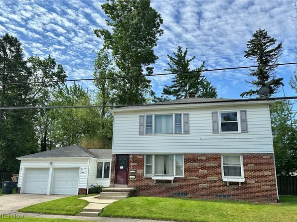 2440-2442 Eastgate Ave, Akron, OH 44312