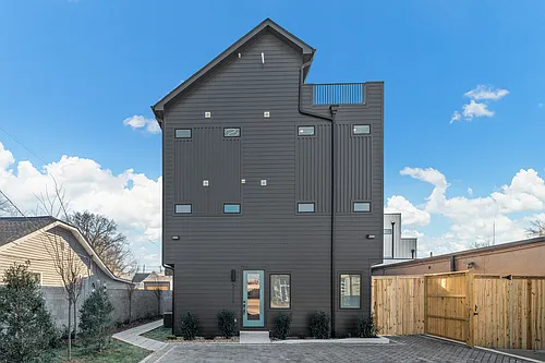 5011 Illinois Ave #C Photo 1