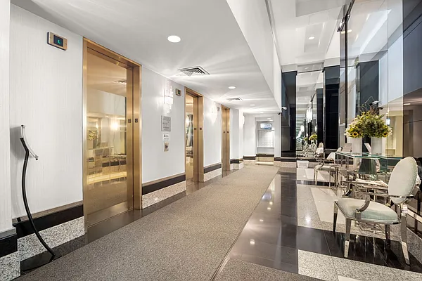 Rented by Compass | media 19