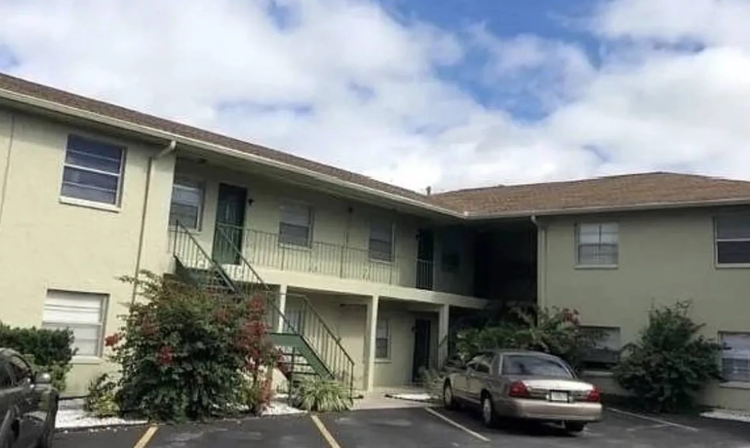 1 bed, $1,330 — Photo 2