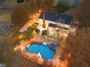 15700 Trapshire Ct, Waterford, VA 20197