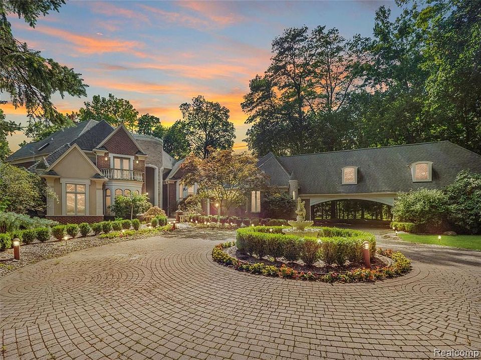 3030 Heron Pl, Bloomfield Hills, MI 48302 MLS 2220011056 Zillow