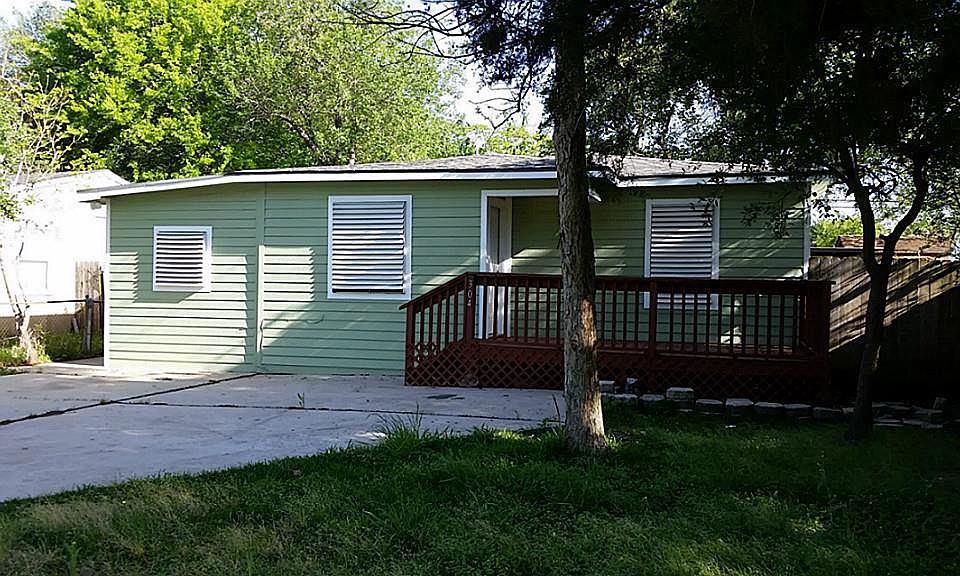 1st image of 304 18th Ave N