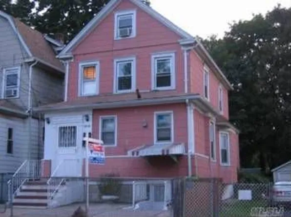 3420 148th St, Flushing, NY 11354