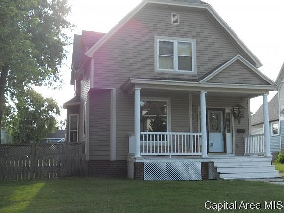 1st image of 136 Walnut Ave