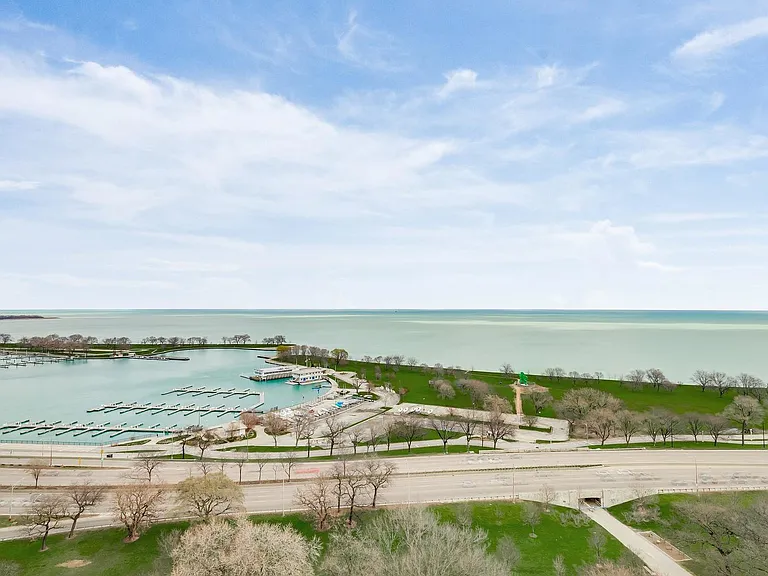 3100 N Lake Shore Dr #1906 — Photo 20