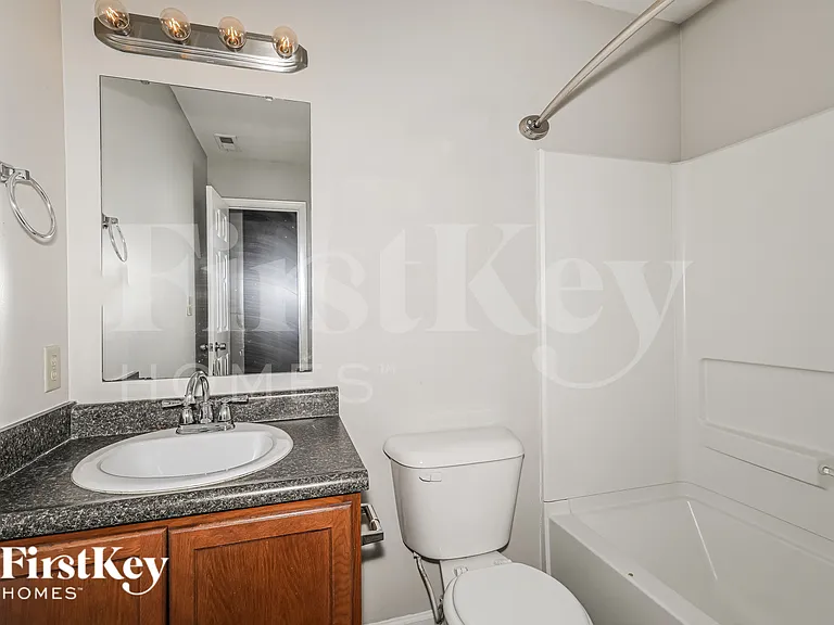 2287 Cedarmill Dr — Photo 10