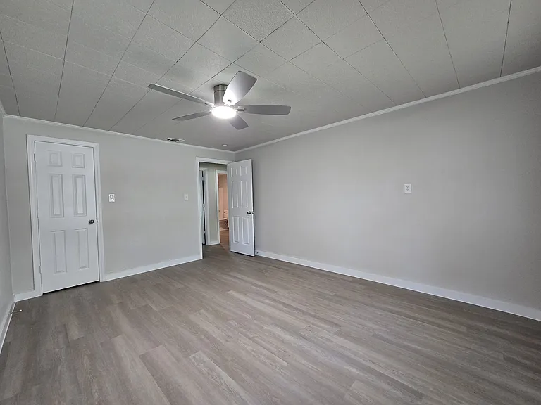 299 Francis St — Photo 13