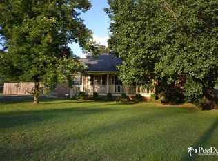 3200 Young Charles Dr, Florence, SC 29501