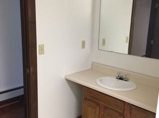 435 S 2nd Ave APT E, Clarion, PA 16214