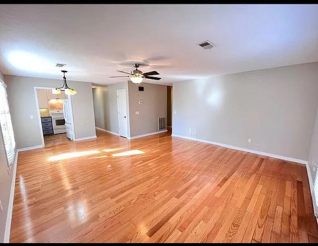 57 Nantucket Dr — Photo 4