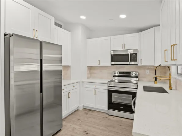 555 SE Airoso Blvd, Port Saint Lucie, FL 34983