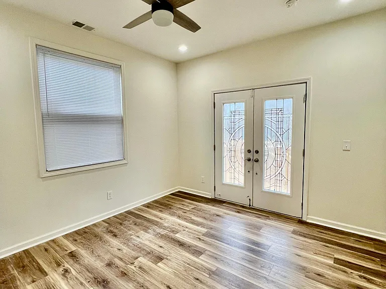 1213 Cherokee Rd #CARRIAGE HOUSE — Photo 9