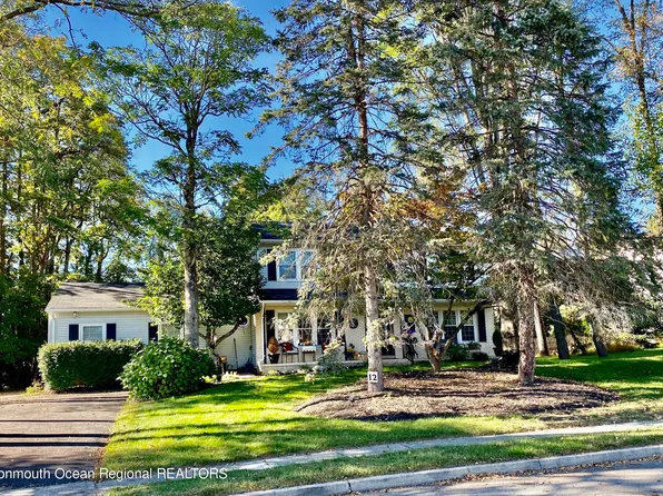 12 Spicy Pond Road, Howell, NJ 07731