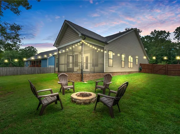 203 Kennedy Ln, Piedmont, SC 29673