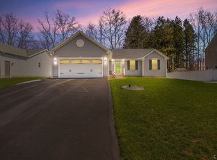 8577 Cobalt Dr, Cicero, NY 13039