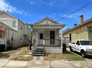 7822 Hickory St, New Orleans, LA 70118