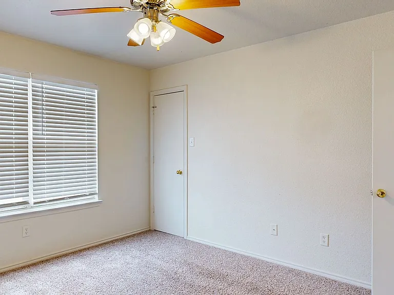 2806 Kerrville Ct #B — Photo 13