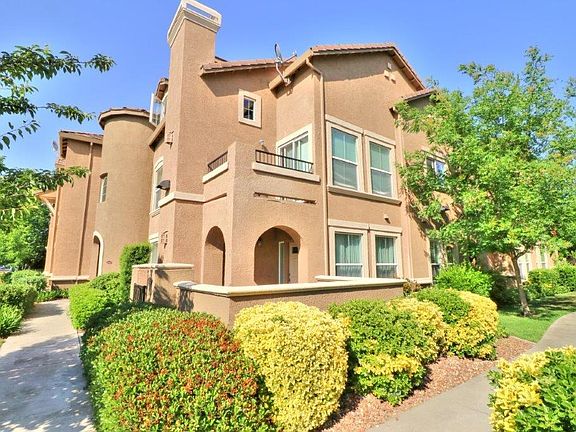 5350 Dunlay Drive