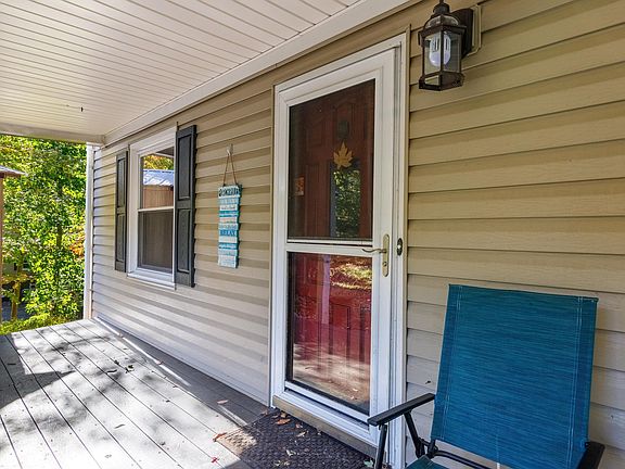 5th image of 200 Cascade Dr