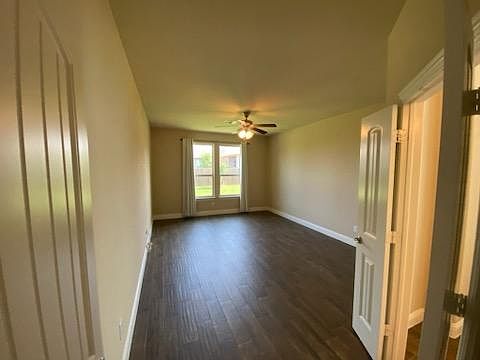 5th image of 553 Indian Hill Dr