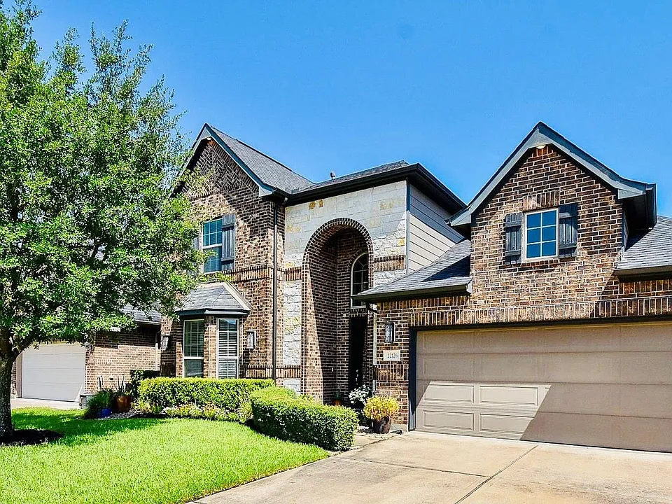 22126 Grand Mist Dr