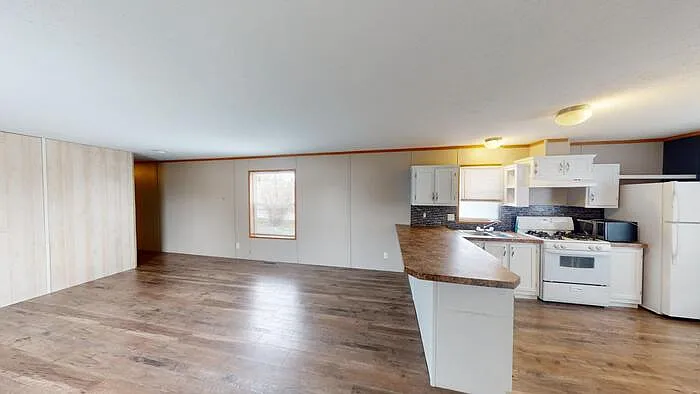 124 Delta Ave — Photo 4