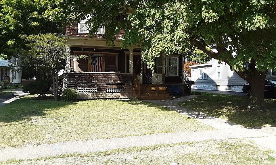 2nd image of 418 Schuyler St