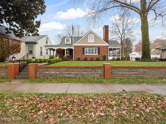 2nd image of 1912 Yale Dr