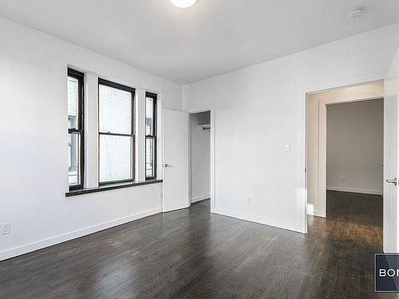 3rd image of 3671 Broadway APT 36