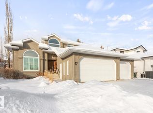 17 Highcliff Point E, Strathcona County, AB T8A 5L6