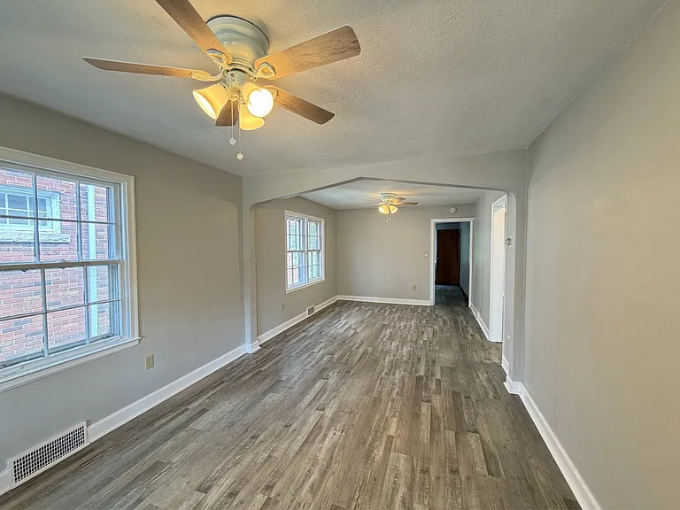 1192 Haeberle Ave — Photo 3