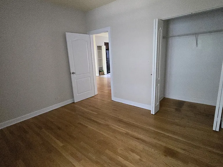 7460 N Greenview Ave #2 — Photo 11