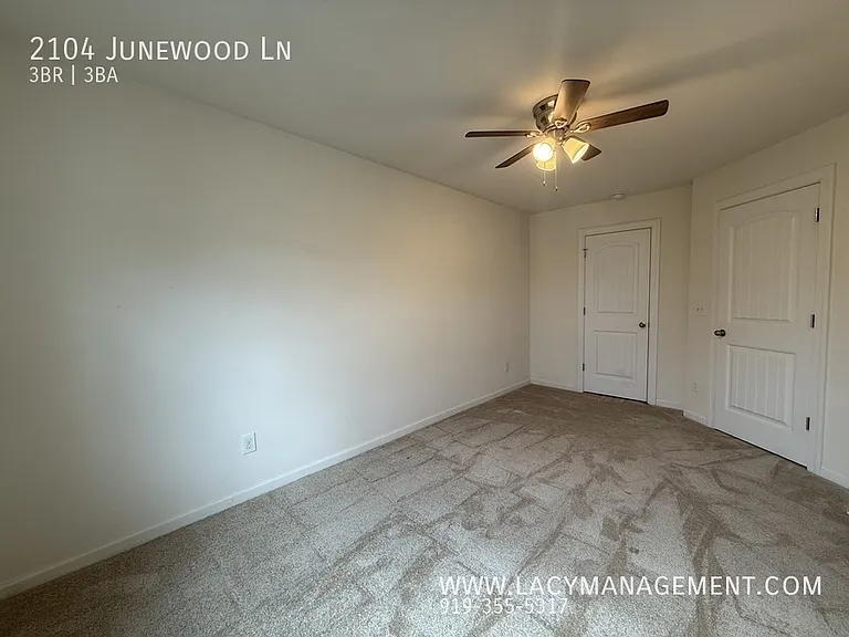 2104 Junewood Ln — Photo 15