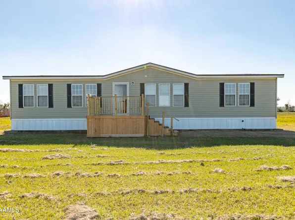 10229 Arbor Rd, Abbeville, LA 70510