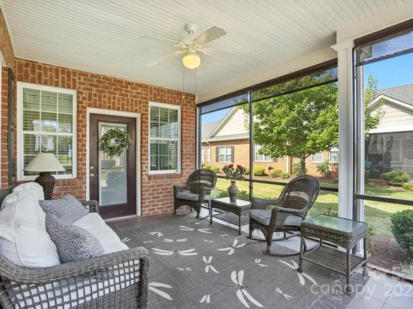 8244 Lambert Ct, Denver, NC 28037