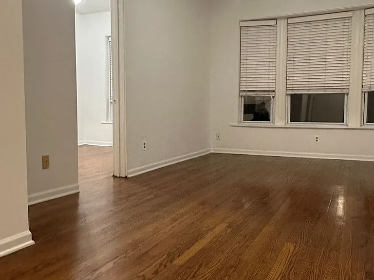 1750 W Belle Plaine Ave #1 — Photo 22