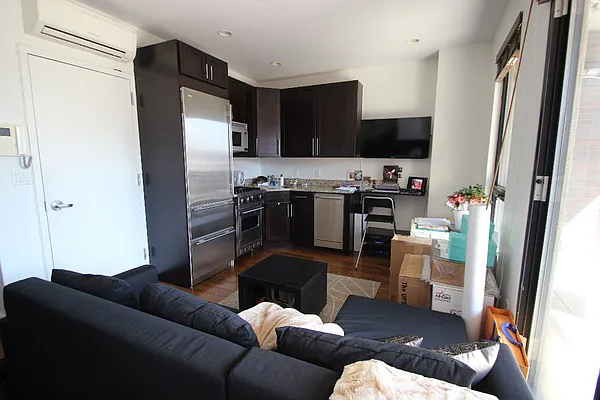 Rented by CPG Residential LLC | media 10