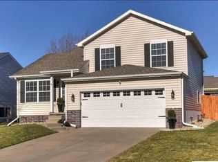 17802 Olive St, Omaha, NE 68136