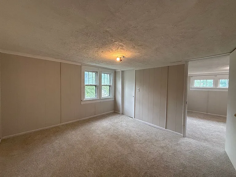 396 S McClellan Ave — Photo 19