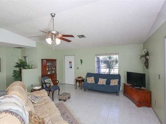 5th image of 11059 Greenway Ave