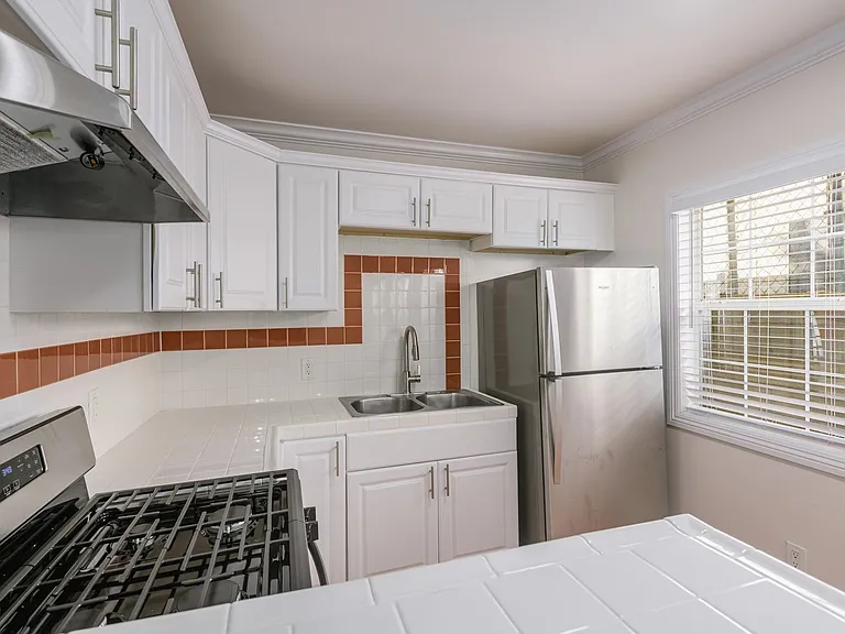 1234 N. Berendo — Photo 39