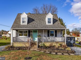 633 N Farmersville Rd, Lititz, PA 17522