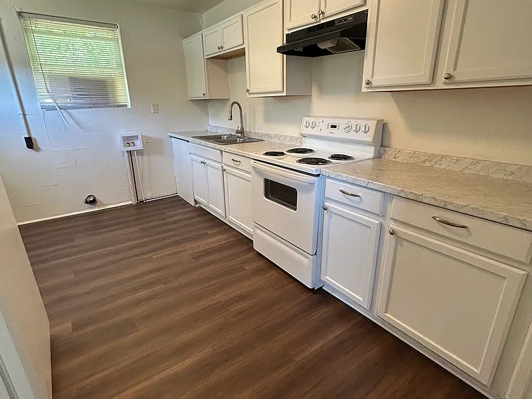 3415 Piedmont Ave #A — Photo 2