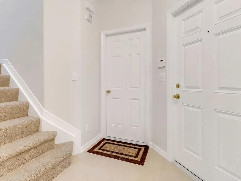 8189 Pacific Beach Dr — Photo 4