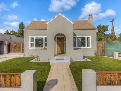 1124 N Olive St, Santa Ana, CA, 92703